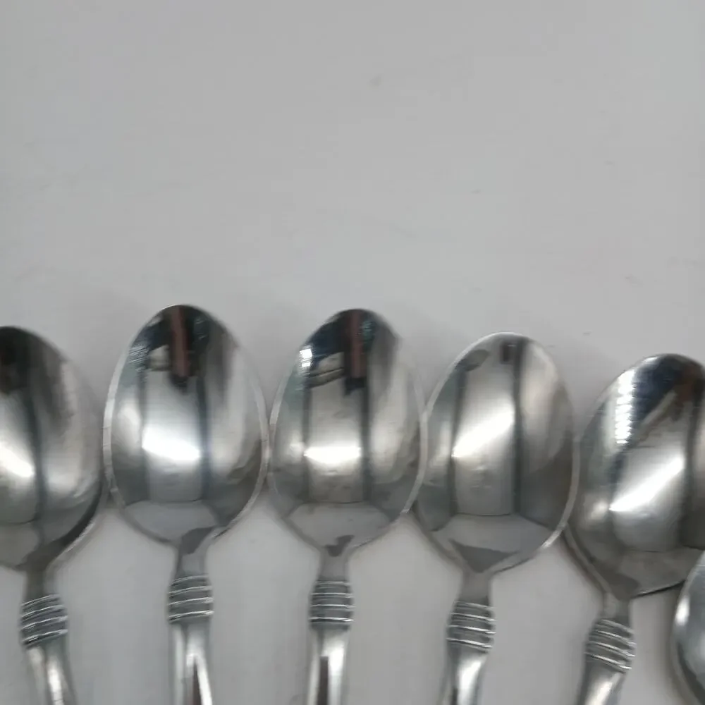 7X Spns Oneida Banbury Pattern Spoons Stainless Steel Flatware Table Teaspoons